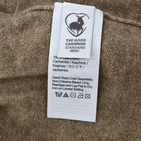 J. Crew 100% Cashmere Relaxed Pull On Shorts Size L Beige/Ten Super Soft New - Picture 4 of 4